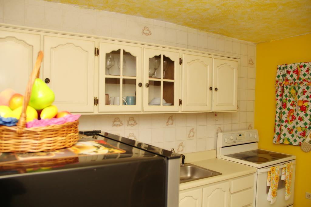 Central Oaklands Kingston Apt Extérieur photo